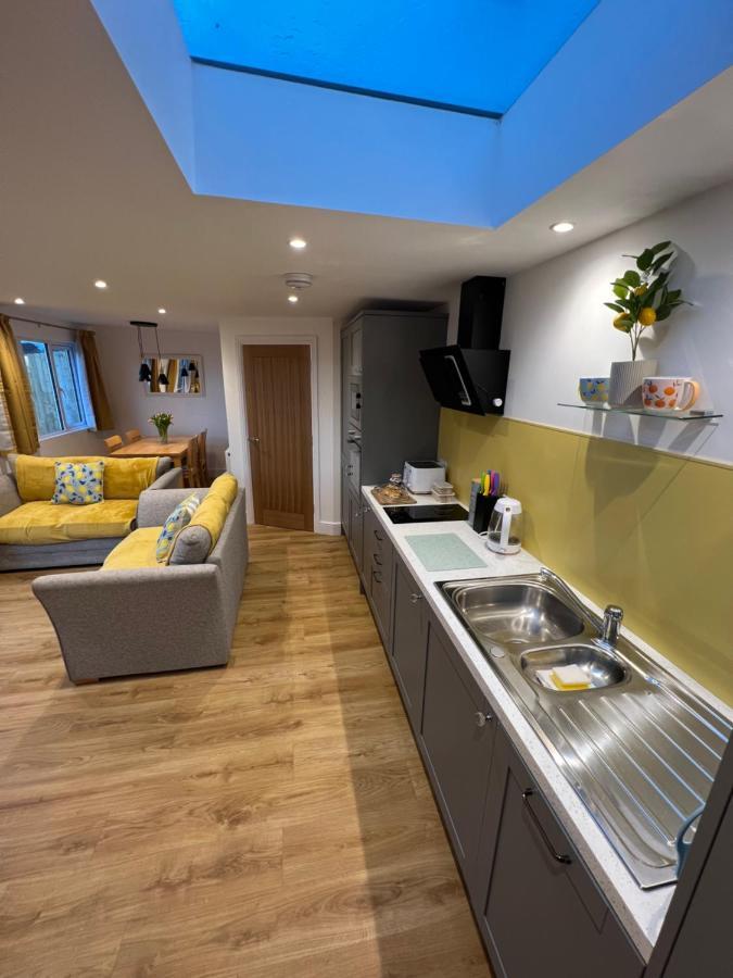 Citrus Chalet Редрът Екстериор снимка
